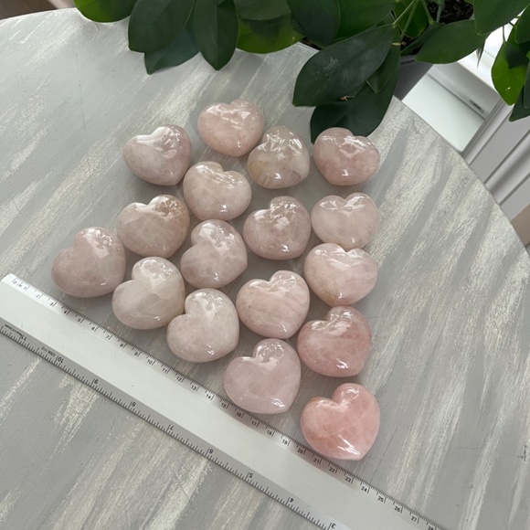 Rose quartz puff heart medium (one) - Picture 5 of 6